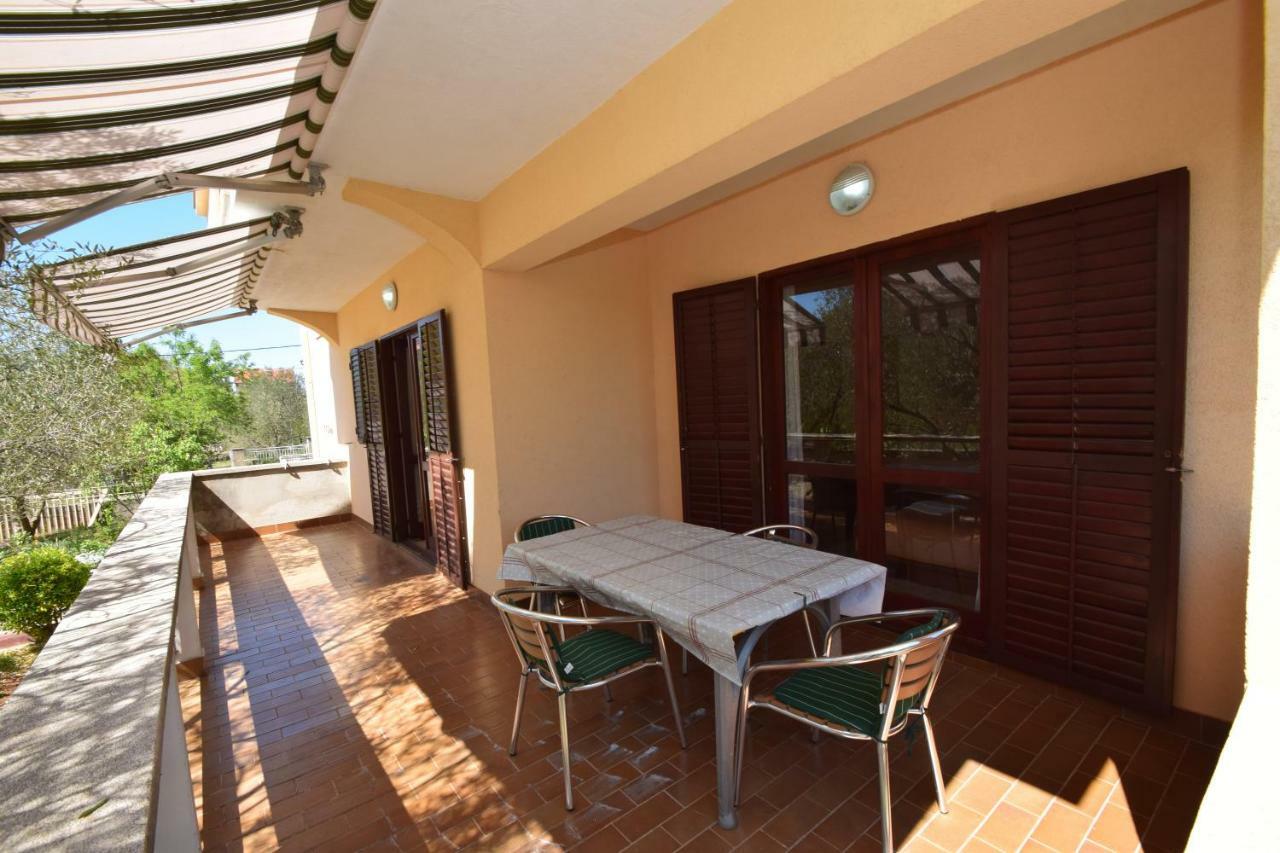 Apartments Ivan Starigrad Paklenica Εξωτερικό φωτογραφία