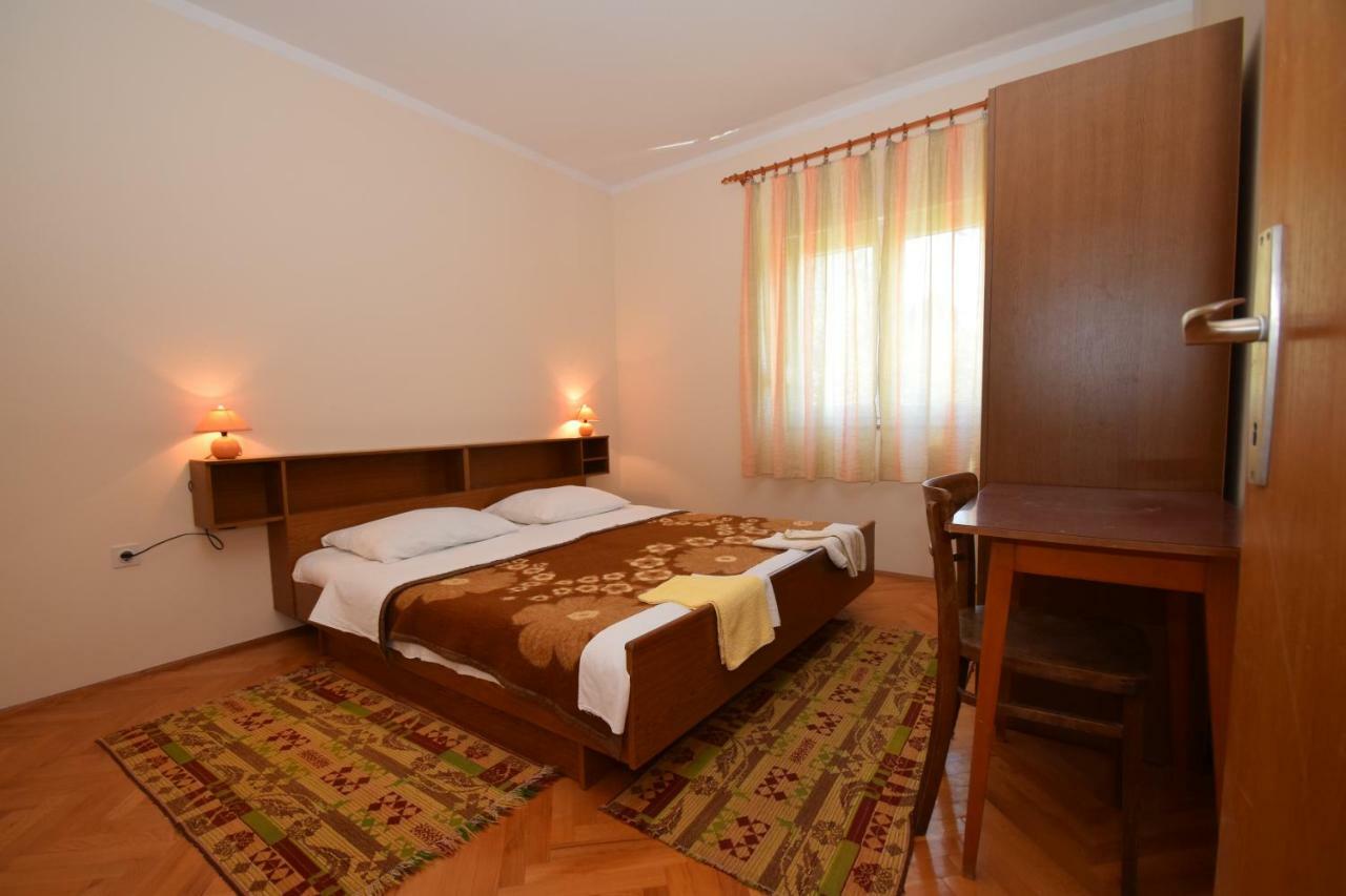 Apartments Ivan Starigrad Paklenica Εξωτερικό φωτογραφία