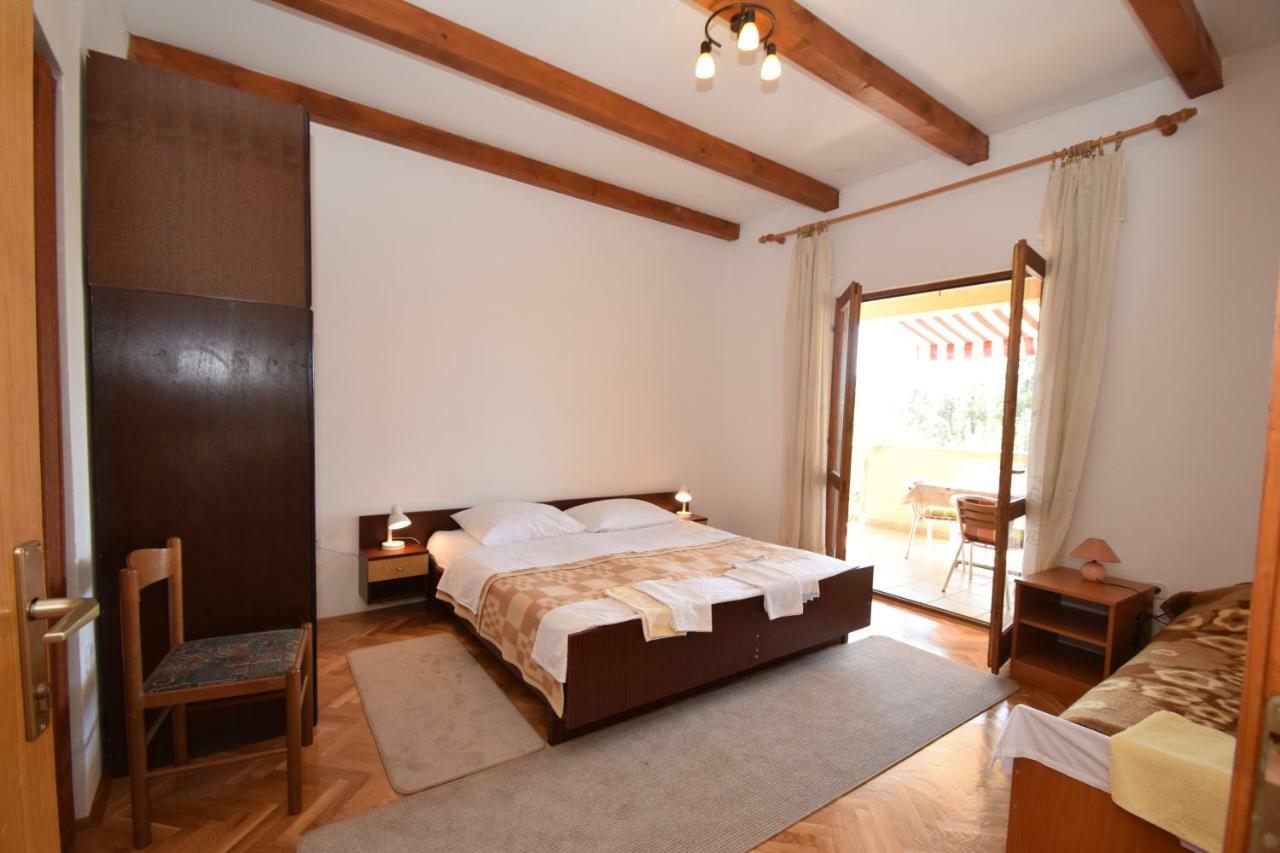 Apartments Ivan Starigrad Paklenica Εξωτερικό φωτογραφία