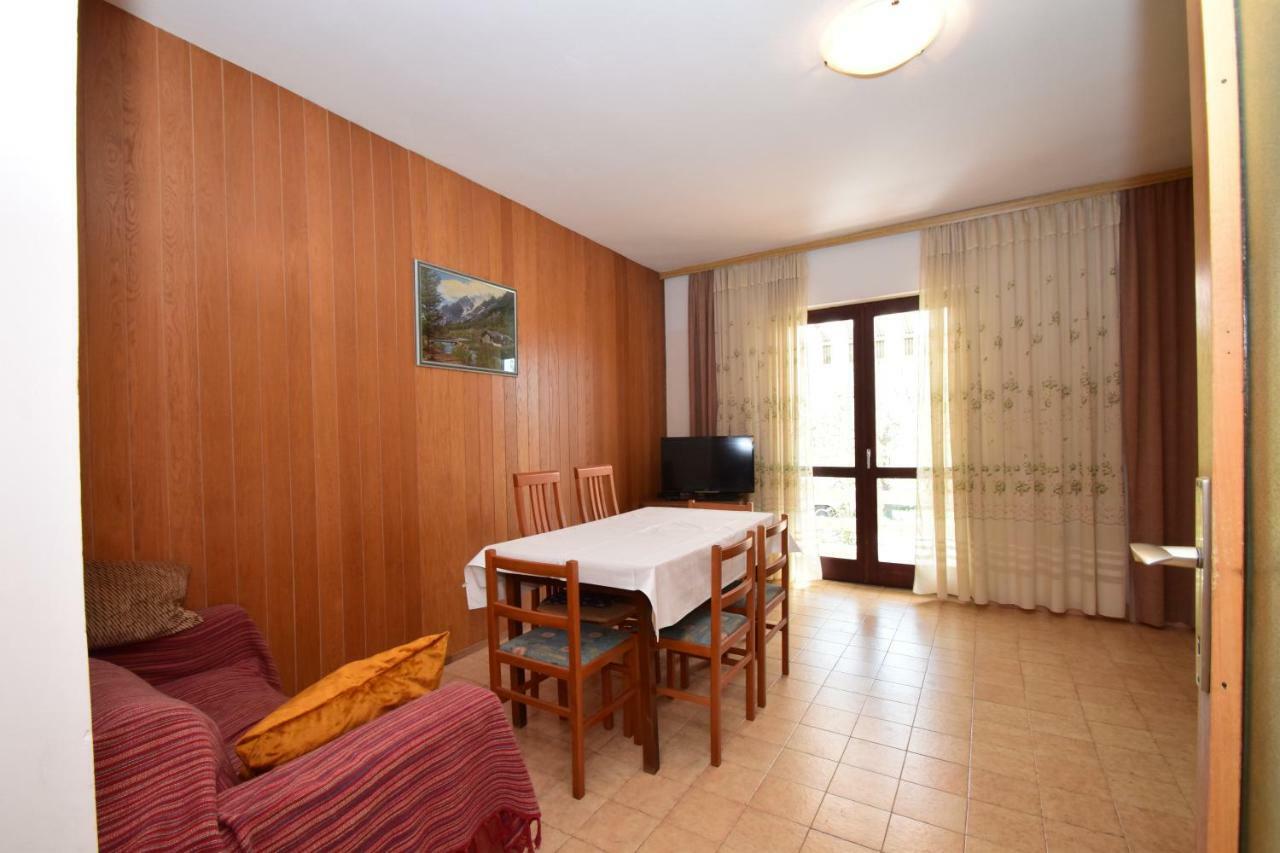 Apartments Ivan Starigrad Paklenica Εξωτερικό φωτογραφία