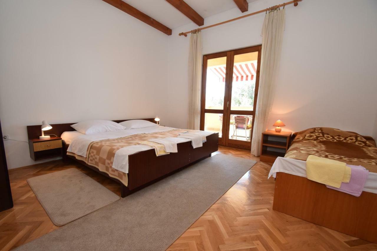 Apartments Ivan Starigrad Paklenica Εξωτερικό φωτογραφία